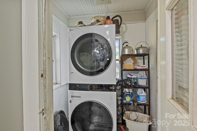 800 Woodlawn St, Belmont, NC 28012 - laundry area featuring stacked washer / drying machine