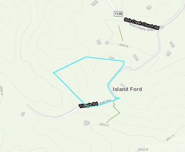 180 Triangle Rd, Tuckasegee, NC 28783