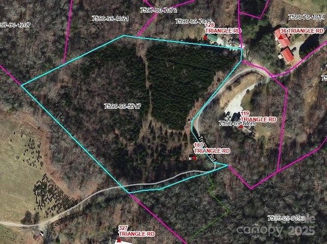 180 Triangle Rd, Tuckasegee, NC 28783