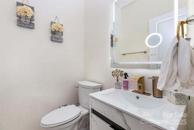 12822 Plumleaf Dr, Charlotte, NC 28213 - bathroom with toilet and vanity