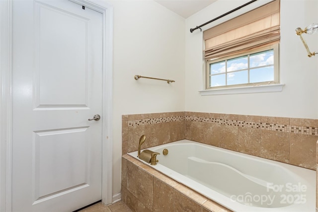 12822 Plumleaf Dr, Charlotte, NC 28213 - full bathroom featuring a bath