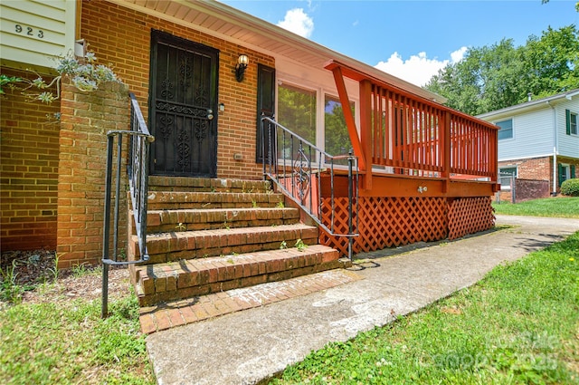 923 Yuma St, Charlotte, NC 28213 - doorway to property with brick siding