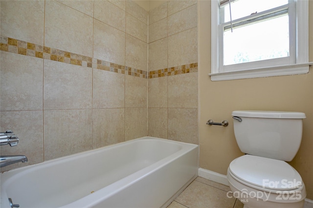 923 Yuma St, Charlotte, NC 28213 - full bath featuring toilet, baseboards, tile patterned flooring, and  shower combination