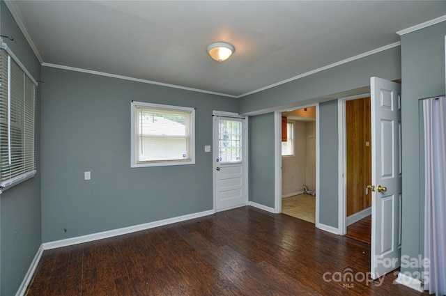 923 Yuma St, Charlotte, NC 28213 - unfurnished room with wood finished floors, ornamental molding, and baseboards