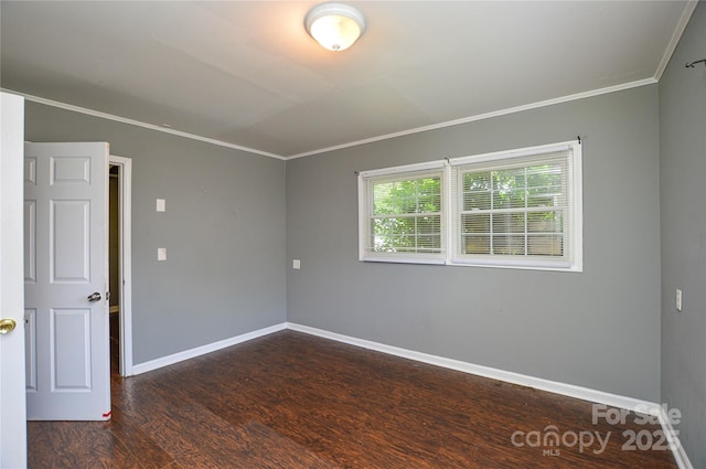 923 Yuma St, Charlotte, NC 28213 - unfurnished room with wood finished floors, crown molding, and baseboards
