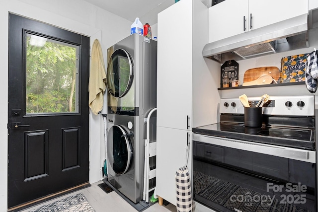1211 11th St NW, Hickory, NC 28601 - laundry area featuring stacked washer and clothes dryer