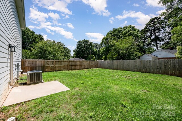 3004 Marlowe Ave, Charlotte, NC 28208 - view of yard with central AC and a patio area