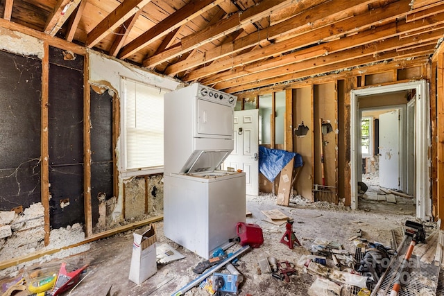 2308 Vanderbilt Rd, Charlotte, NC 28206 - basement featuring stacked washer / dryer