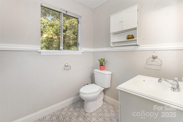7015 Lavern St, Charlotte, NC 28215 - bathroom with toilet and vanity