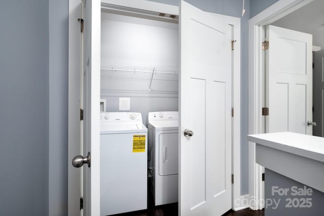 207 Stoney Point Way, Candler, NC 28715 - laundry room featuring washing machine and clothes dryer
