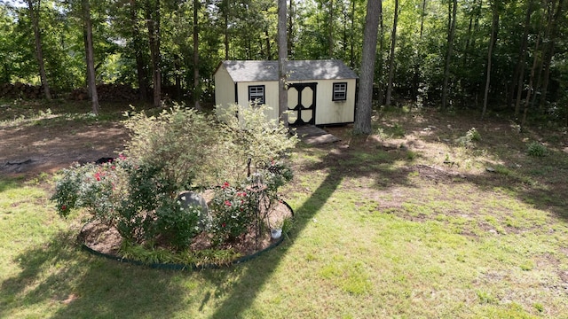 785 Sanside Dr, York, SC 29745 - view of grassy yard featuring a forest view