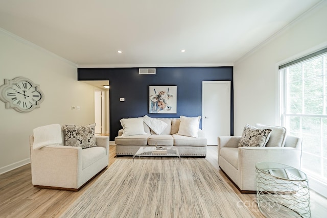 5927 Quail Hollow Rd Unit H, Charlotte, NC 28210 - living room featuring wood finished floors, crown molding, baseboards, and recessed lighting