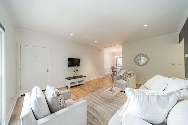 5927 Quail Hollow Rd Unit H, Charlotte, NC 28210 - living area with ornamental molding, light wood-type flooring, a chandelier, baseboards, and recessed lighting