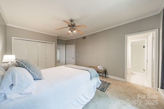 5927 Quail Hollow Rd Unit H, Charlotte, NC 28210 - bedroom with light carpet, baseboards, crown molding, ceiling fan, and ensuite bath