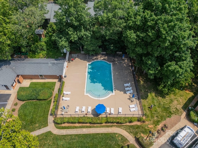 5927 Quail Hollow Rd Unit H, Charlotte, NC 28210 - drone / aerial view of a pool