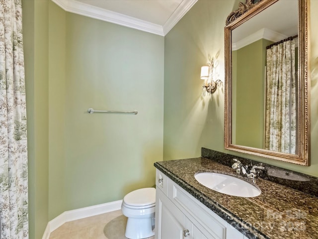 1522 High St, Charlotte, NC 28211 - full bathroom featuring vanity, toilet, crown molding, baseboards, and tile patterned floors
