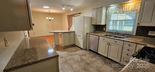 39 Ferncliff Dr, Asheville, NC 28805 - photo 7