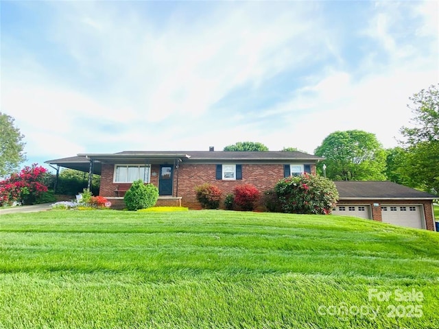 1515 Fairway Acres Rd, Lenoir, NC 28645 - single story home featuring brick siding, a front yard, and driveway