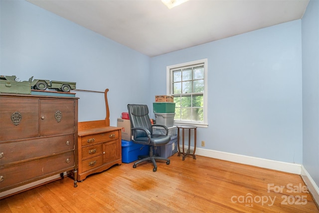 3526 Craig Ave, Charlotte, NC 28211 - sitting room featuring light wood-style floors, baseboards, and an office area