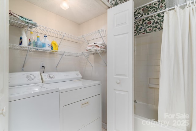 9006 Four Mile Creek Rd, Charlotte, NC 28277 - laundry room featuring washer and dryer