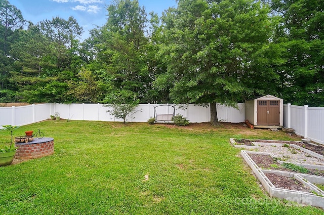 512 Nanny Point Dr, Monroe, NC 28110 - view of yard with a garden
