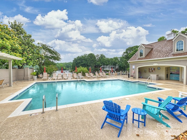 16308 Woolwine Rd, Charlotte, NC 28278 - community pool featuring a patio