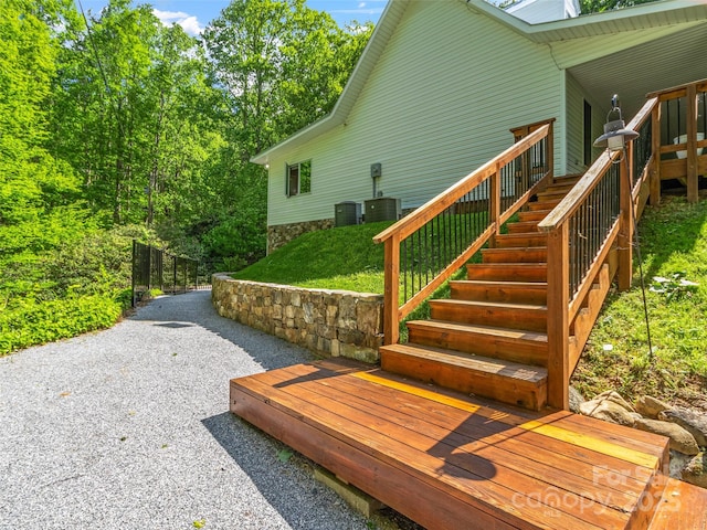 1493 Upper Browns Creek Rd, Burnsville, NC 28714 - photo 5