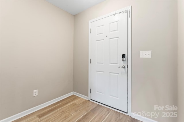 3996 Heather View Ln, Winston Salem, NC 27127 - foyer with light wood-style floors and baseboards