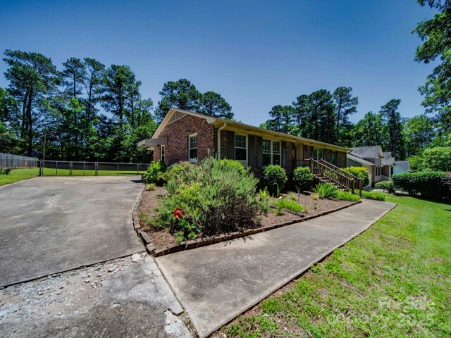 1830 Huntington Pl, Rock Hill, SC 29732 - photo 2