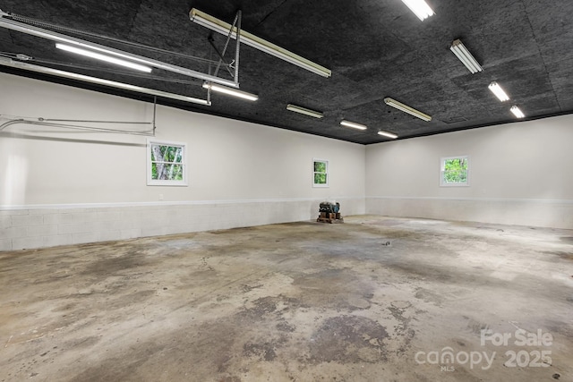 520 Hickory Ave, Hudson, NC 28638 - view of garage