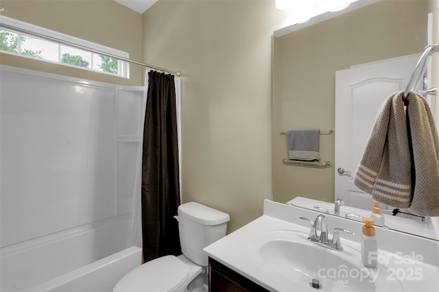 417 Brier Knob Dr, Fort Mill, SC 29715 - full bath featuring vanity and shower / bath combo with shower curtain