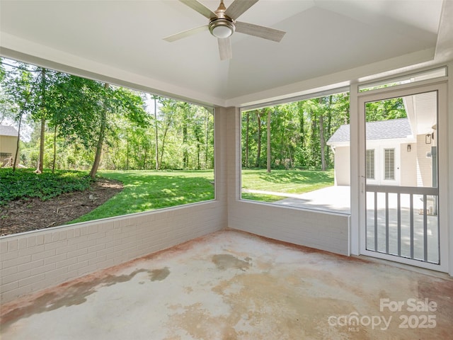 330 Balsam Rd, Hendersonville, NC 28792 - unfurnished sunroom featuring a ceiling fan and plenty of natural light