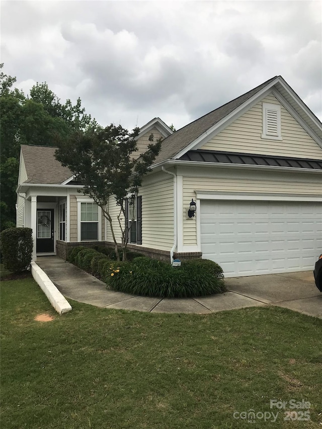 19157 Mallard Dr, Fort Mill, SC 29707 - ranch-style house with brick siding, a front yard, and concrete driveway