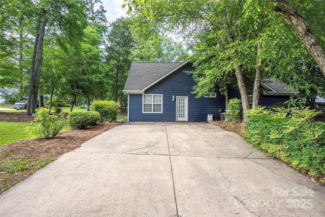 172 Valleybrook Dr Unit 8, Denver, NC 28037 - view of front of property featuring driveway and roof with shingles