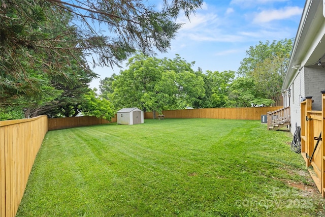 605 Cobb St, Lowell, NC 28098 - view of yard