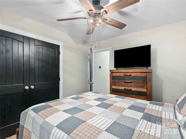 306 Mashstomp Rd, Maggie Valley, NC 28751 - bedroom with a ceiling fan and a closet