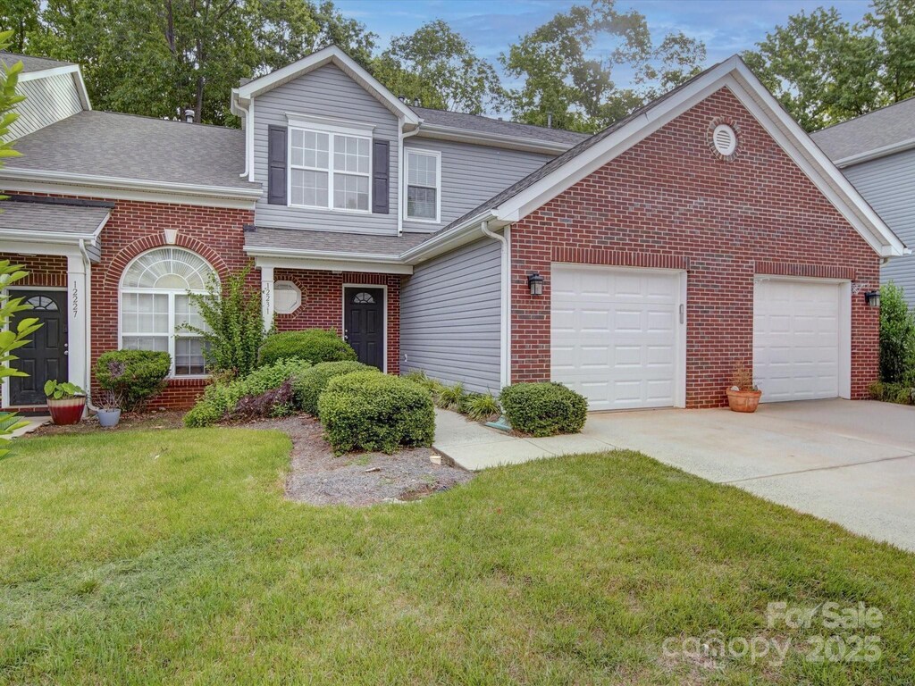 12231 Stratfield Place Cir, Pineville, NC 28134 - photo 1