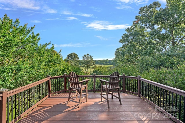 3506 Cardiff Ln, Matthews, NC 28104 - view of wooden terrace