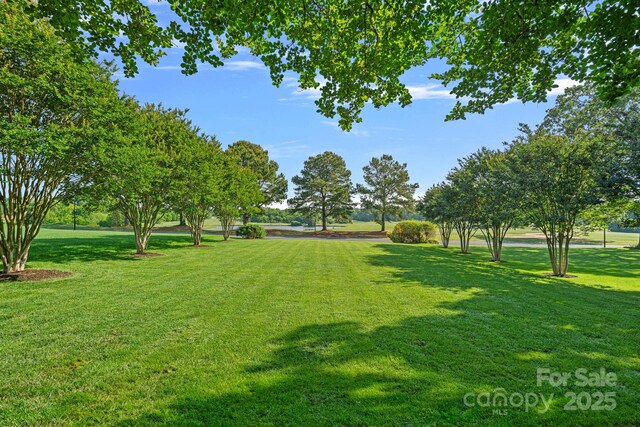3506 Cardiff Ln, Matthews, NC 28104 - view of property's community with a yard