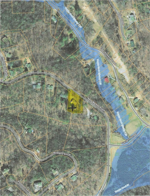 720 New Market Rd, Tryon, NC 28782 - map / location