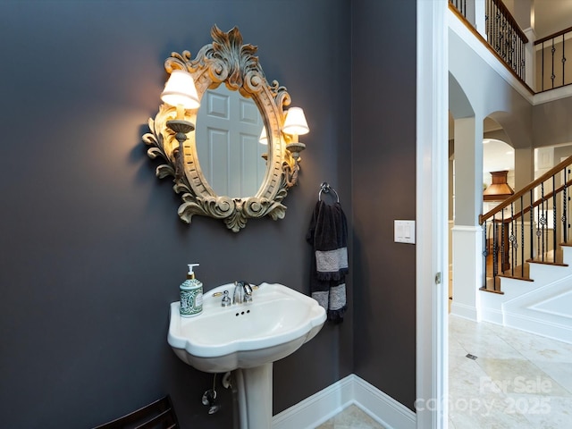 1509 Churchill Downs Dr, Waxhaw, NC 28173 - bathroom with baseboards
