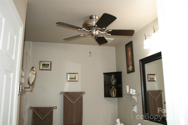 4711 Lenox Hill Pl Unit 98, Charlotte, NC 28269 - bedroom with ceiling fan