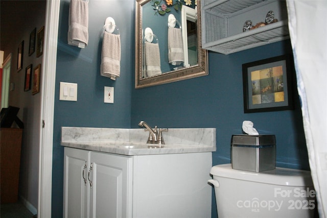 4711 Lenox Hill Pl Unit 98, Charlotte, NC 28269 - bathroom with vanity and toilet