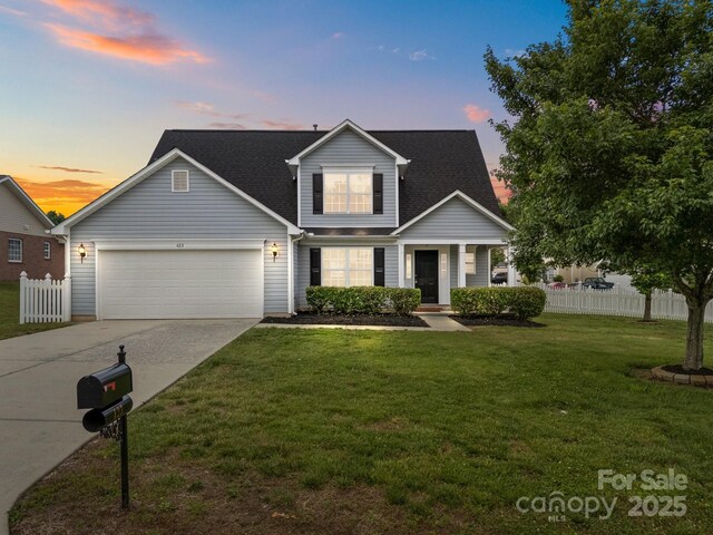 423 Courtland Ct, Kannapolis, NC 28081 - traditional-style home featuring a garage and concrete driveway