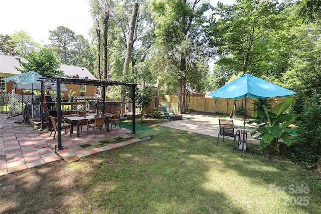 2443 Knickerbocker Dr, Charlotte, NC 28212 - view of yard featuring a patio