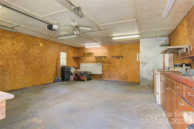 4648 Rifle Range Rd, Conover, NC 28613 - garage featuring a garage door opener