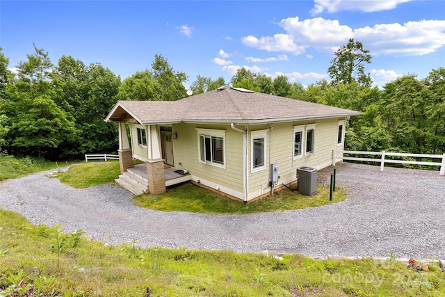 9 Gazebo Trl, Clyde, NC 28721