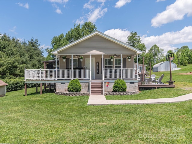 16 Sams Branch Rd, Candler, NC 28715 - view of front of property with a ceiling fan, a porch, a front yard, and crawl space