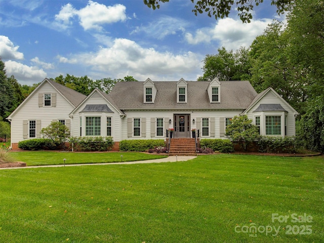 4201 Quail Hunt Ln, Charlotte, NC 28226 - cape cod home with a front lawn