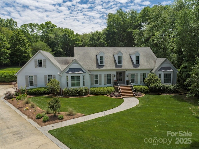4201 Quail Hunt Ln, Charlotte, NC 28226 - cape cod home with a front lawn